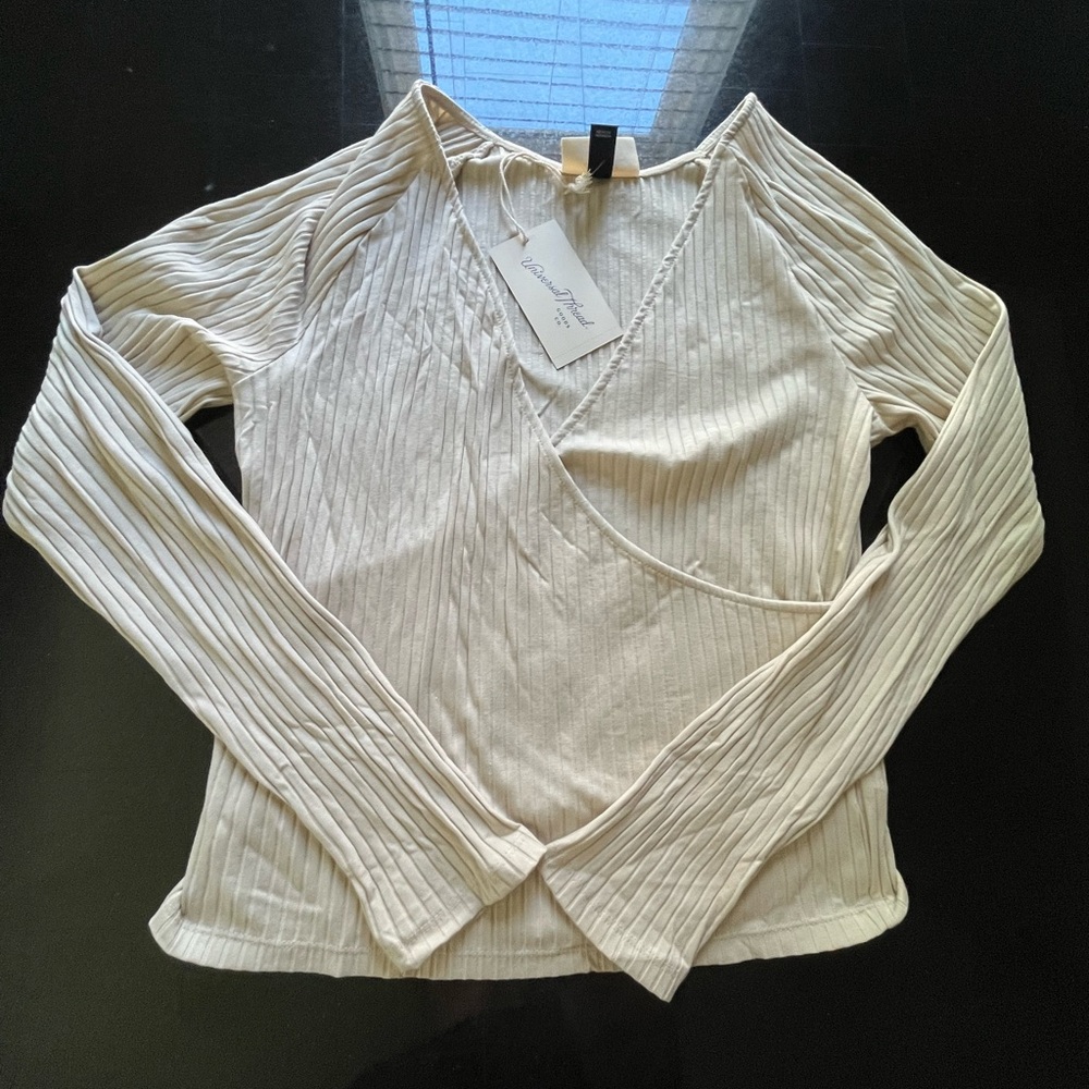 long sleeve v-neck
